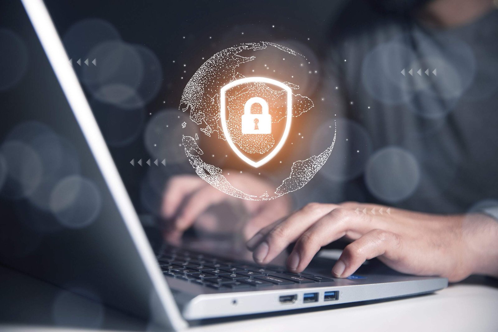 Defensa contra fraudes online y asesoría legal en derecho digital