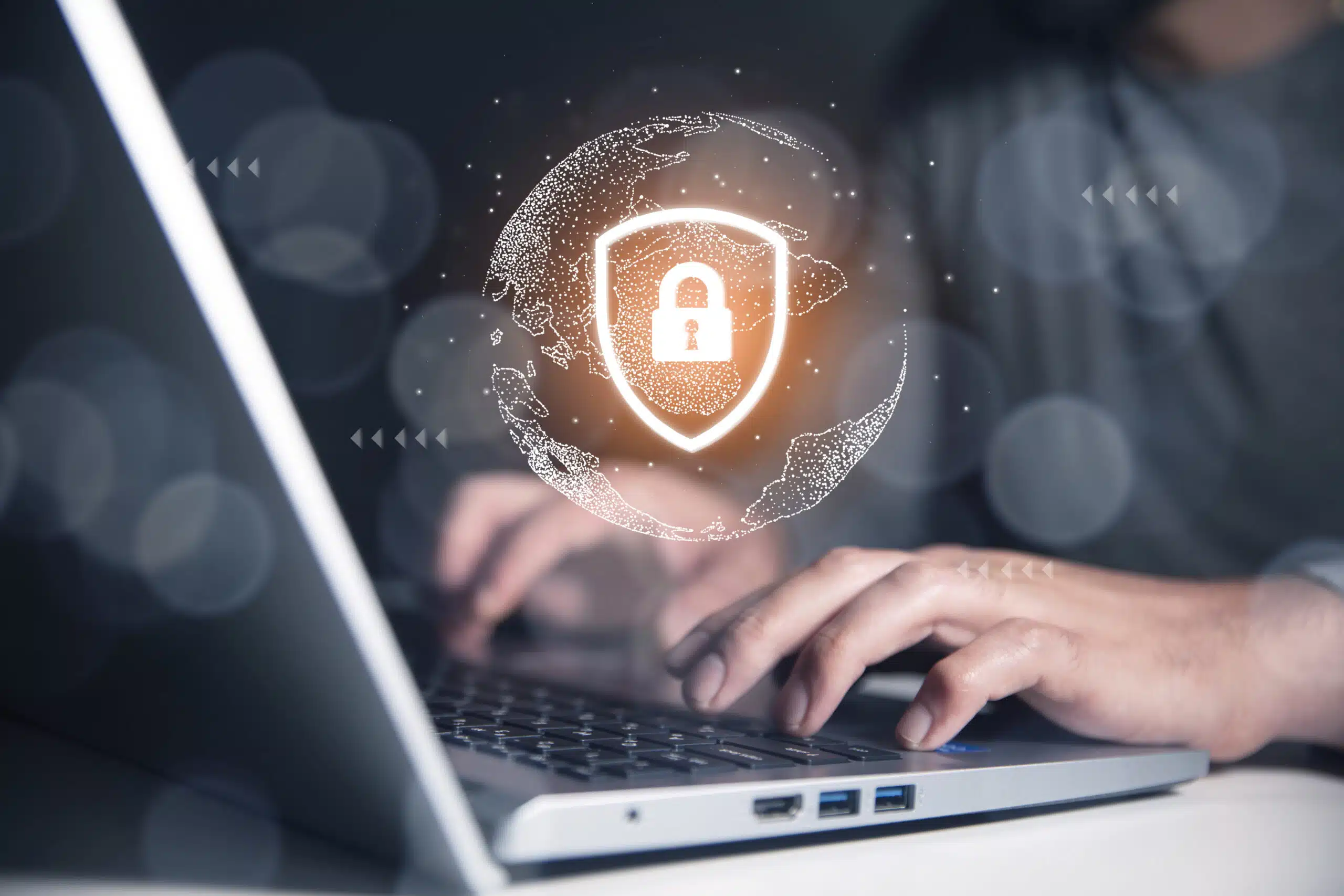 Defensa contra fraudes online y asesoría legal en derecho digital